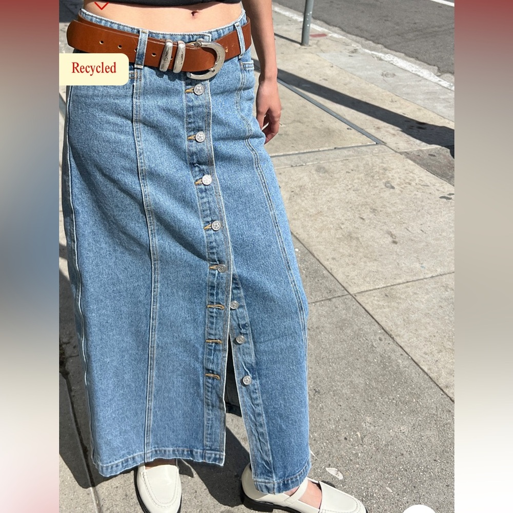 Lisa says gah denim skirt- size 12, fits more like 10.